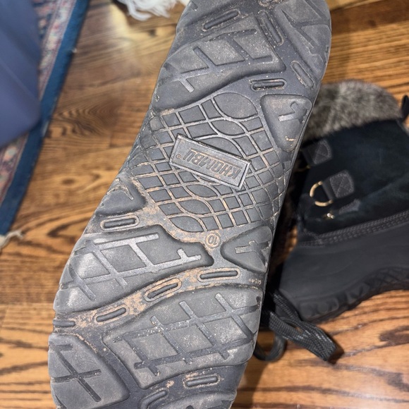 Khombu Women's Black Faux Fur-Trim Lace-Up Winter Boots - Picture 7 of 7